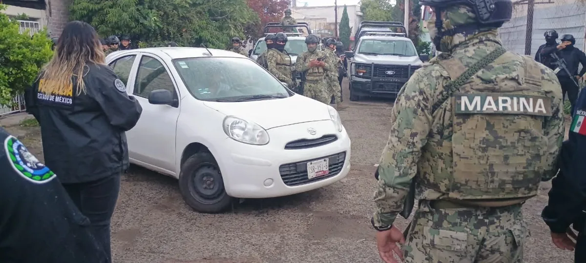 Recuperan 17 vehículos robados en Puebla y detienen a cuatro personas en Ecatepec