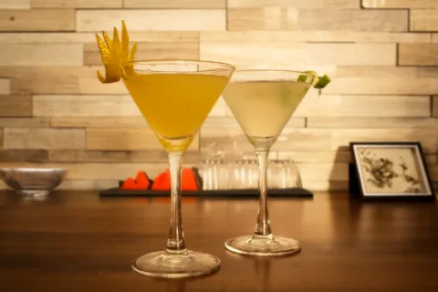 Celebra Hilton Vallarta el Día del Daiquirí frente al Pacífico