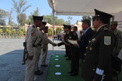 Concluyen adiestramiento 103 soldados del Servicio Militar en Teotihuacan