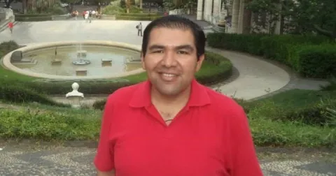 Defienden nombramiento de Genaro Lozano como embajador en Italia