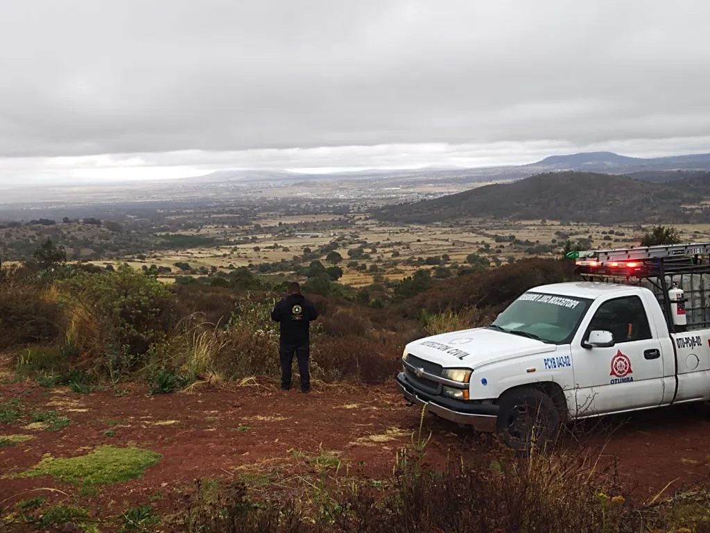 Extinguen incendio forestal en límites de Otumba y Tlaxcala
