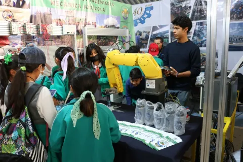 Feria Científica Chapingo Combina IA y Energía para Agricultura.