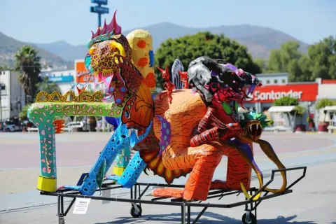 Impulsa gobierno municipal arte de cartoneros ecatepequenses.