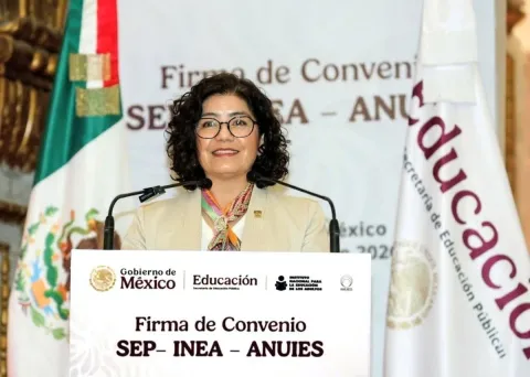 Impulsa rectora de la UAEMéx compromiso social en educación superior