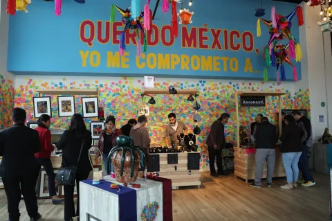 Inauguran exhibición artesanal del Estado de México en Plaza Carso