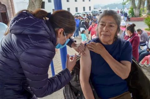 Inician Semana Estatal de Vacunación contra Sarampión en el Edomex