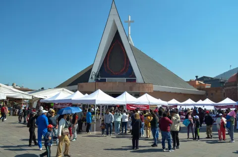 Lidera Estado de México vacunación nacional contra el sarampión.