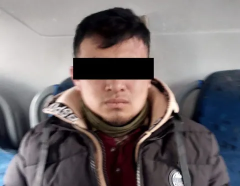 Pasajeros retienen y entregan a agresor en transporte público de Ecatepec