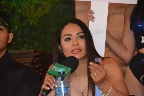 Prometen guerra "La Bonita" Fernández y Tenkai Tsunami