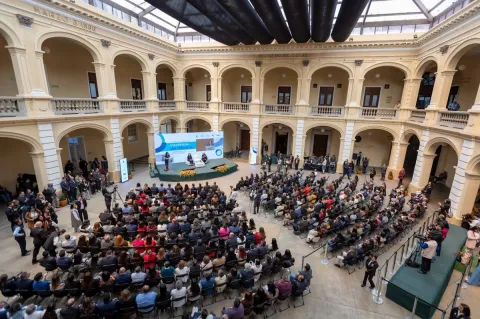 Promueve rectora de la UAEMéx liderazgos femeninos y equidad.