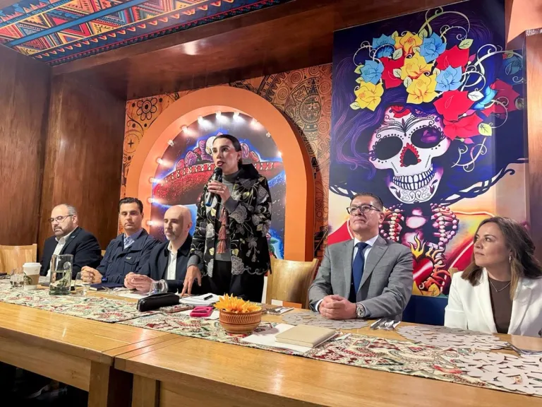 Promueven destinos mexicanos y rutas mundialistas en mercado latinoamericano.