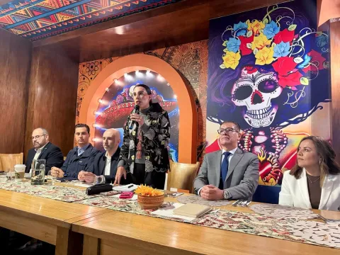 Promueven destinos mexicanos y rutas mundialistas en mercado latinoamericano.