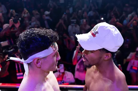Provoca Shakur Stevenson a William “Camarón” Zepeda