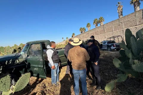 Recuperan camioneta robada tras operativo en San Martín de las Pirámides 