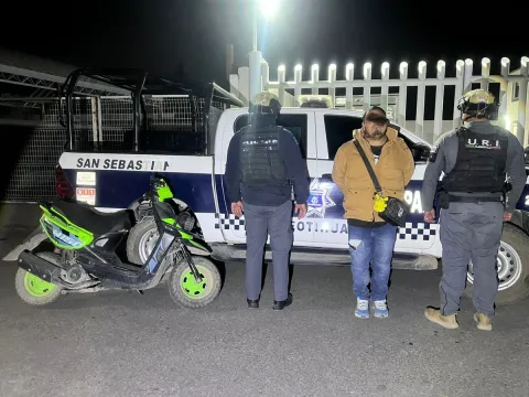 Recuperan vehículo robado durante operativo de seguridad en Teotihuacán