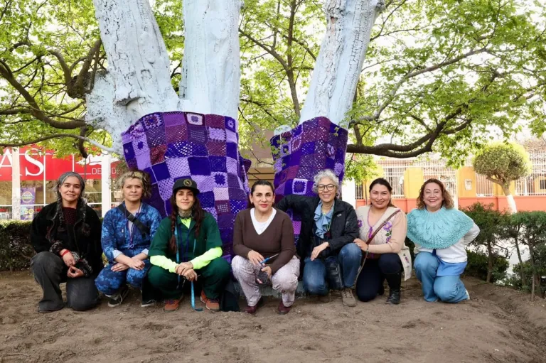 Reivindica UAEMéx papel de la mujer con acciones simbólicas