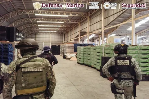 Reportan 430 detenidos y aseguramiento de arsenal en Plan Michoacán