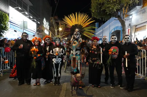 Reúnen 80 mil visitantes panteones durante festividades de Texcoco.