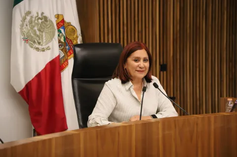 Supera alcaldesa de Tecámac a ediles de Toluca y Atizapán