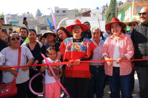 Transforman movilidad en Ecatepec con pavimentación de concreto hidráulico